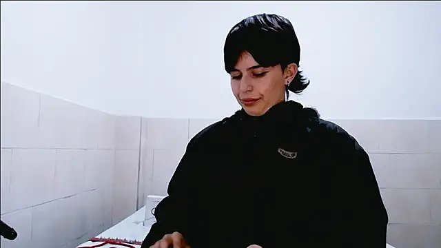 Snapshot of Cocain_Atenea chatting on June 11, 2026, 2:33 am Cocain Atenea online show from June 11, 2026, 2:33 am