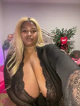 BigFineSelena online show from January 31, 2025, 12:40 pm