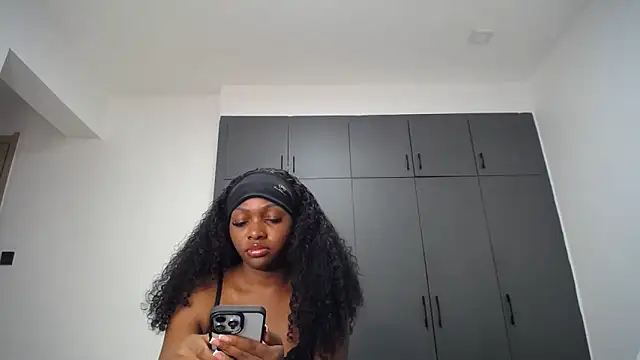 Snapshot of Pretty_Liya08 chatting on June 17, 2026, 5:47 pm Pretty Liya08 online show from June 17, 2026, 5:47 pm