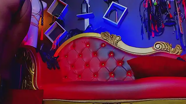 PerlaDivaio online show from December 17, 2024, 1:27 pm