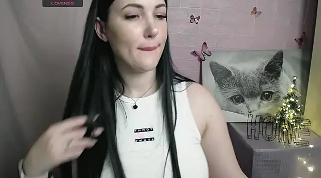 Snapshot of MisssShy_ chatting on December 21, 2024, 6:12 pm MisssShy online show from December 21, 2024, 6:12 pm