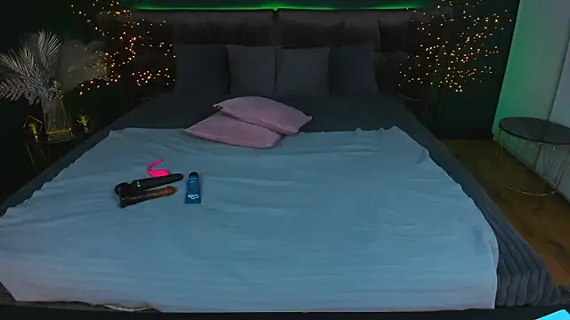 Snapshot of Kamilla_Hot chatting on September 27, 2025, 6:35 pm Kamilla Hot online show from September 27, 2025, 6:35 pm