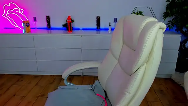 Snapshot of Kamilla_Hot chatting on November 15, 2025, 6:59 pm Kamilla Hot online show from November 15, 2025, 6:59 pm