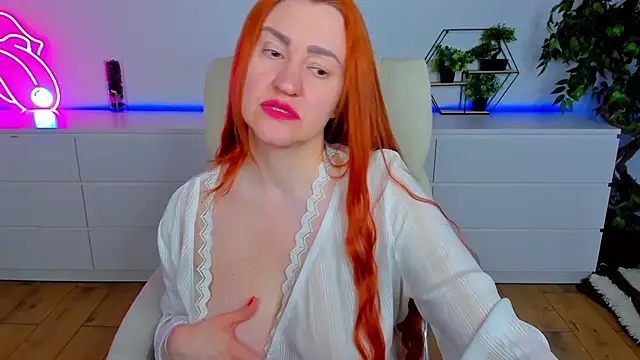 Snapshot of Kamilla_Hot chatting on February 20, 2026, 6:37 am Kamilla Hot online show from February 20, 2026, 6:37 am