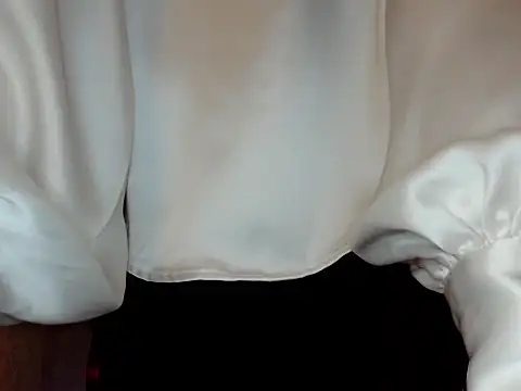 elenaza online show from November 16, 2025, 10:15 pm