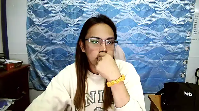 Snapshot of Your_PrettyGirlxxx chatting on March 6, 2025, 3:02 am Your PrettyGirlxxx online show from March 6, 2025, 3:02 am