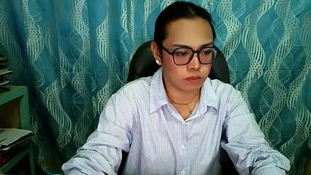 Snapshot of Your_PrettyGirlxxx chatting on September 9, 2025, 11:59 pm Your PrettyGirlxxx online show from September 9, 2025, 11:59 pm