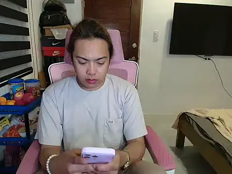 Snapshot of Your_PrettyGirlxxx chatting on February 27, 2026, 10:48 am Your PrettyGirlxxx online show from February 27, 2026, 10:48 am