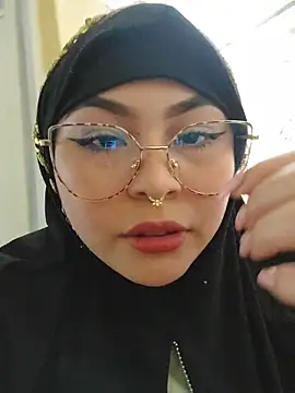 Hana    online show from April 19, 2026, 9:17 pm