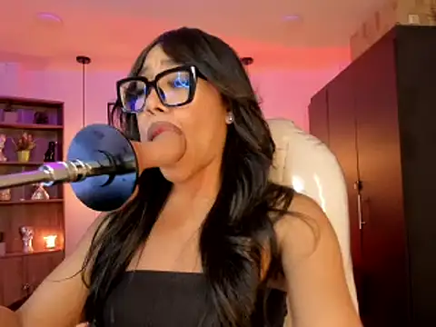 Olivia ds online show from January 28, 2025, 4:18 am