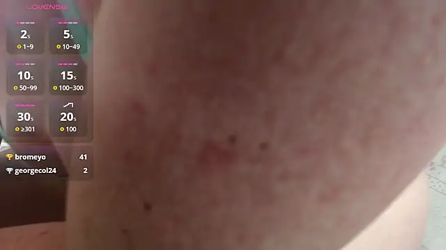 Snapshot of Kittywhiteass chatting on September 12, 2025, 2:33 am Kittywhiteass online show from September 12, 2025, 2:33 am