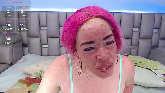 Snapshot of Kittywhiteass chatting on November 27, 2025, 4:03 am Kittywhiteass online show from November 27, 2025, 4:03 am