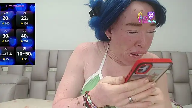 Snapshot of Kittywhiteass chatting on February 6, 2026, 4:17 am Kittywhiteass online show from February 6, 2026, 4:17 am