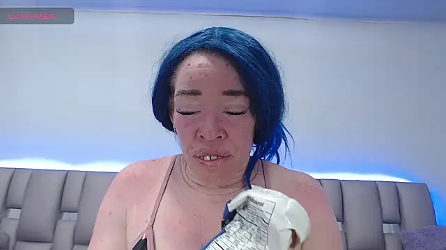 Snapshot of Kittywhiteass chatting on February 19, 2026, 12:06 am Kittywhiteass online show from February 19, 2026, 12:06 am