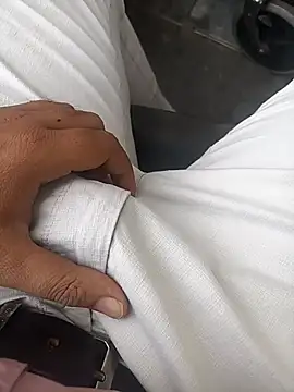 Snapshot of witchhunter1 chatting on November 4, 2025, 1:27 am witchhunter1 online show from November 4, 2025, 1:27 am