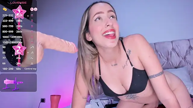 KloeePraga online show from February 12, 2025, 2:45 am