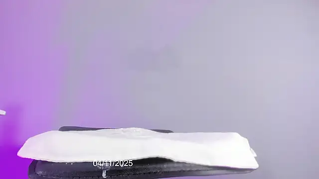 Coral Princex online show from November 4, 2025, 7:46 pm