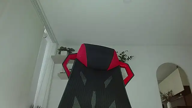 Robyn Miller online show from September 11, 2025, 1:44 pm