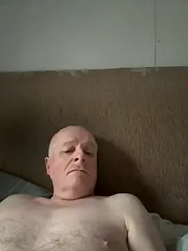 locallad88 online show from January 1, 2025, 9:17 am