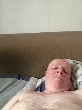 locallad88 online show from April 14, 2026, 4:02 pm