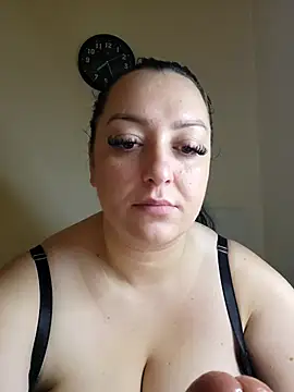 mihaelaa online show from November 20, 2025, 6:24 am