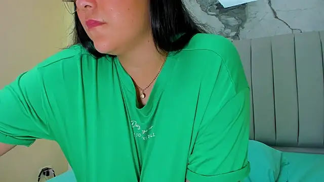 MAGIEVANS1 online show from March 17, 2025, 3:40 pm