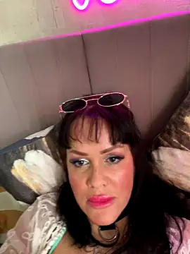 Lolaley2 online show from October 27, 2025, 7:45 am