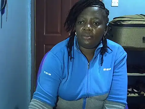 Snapshot of Ebonyceline chatting on May 17, 2026, 9:55 pm Ebonyceline online show from May 17, 2026, 9:55 pm
