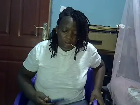 Snapshot of Ebonyceline chatting on May 27, 2026, 7:00 pm Ebonyceline online show from May 27, 2026, 7:00 pm