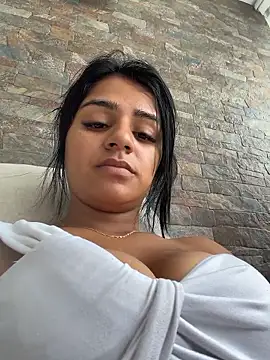 AnnRosse18 online show from January 7, 2026, 3:03 pm