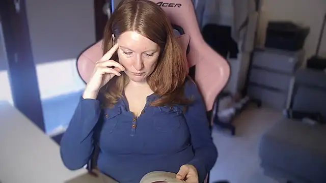 Exotic-Desire online show from November 4, 2025, 8:24 am