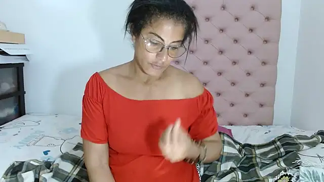 kateleyagrey online show from March 7, 2025, 10:32 pm