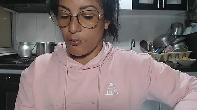 kateleyagrey online show from January 7, 2026, 7:38 pm