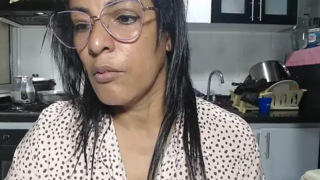 kateleyagrey online show from June 3, 2026, 10:04 pm