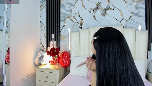 lulumars online show from February 17, 2025, 4:09 am