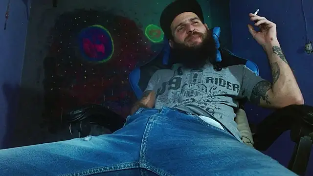 Tatted21xxx online show from February 17, 2025, 5:32 pm