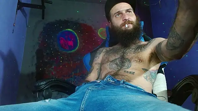 Tatted21xxx online show from February 19, 2025, 3:28 am