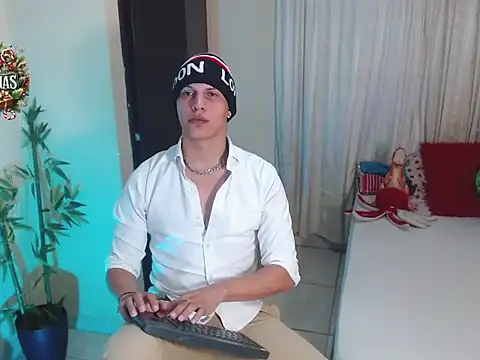 DavidNeill online show from December 29, 2024, 9:20 pm