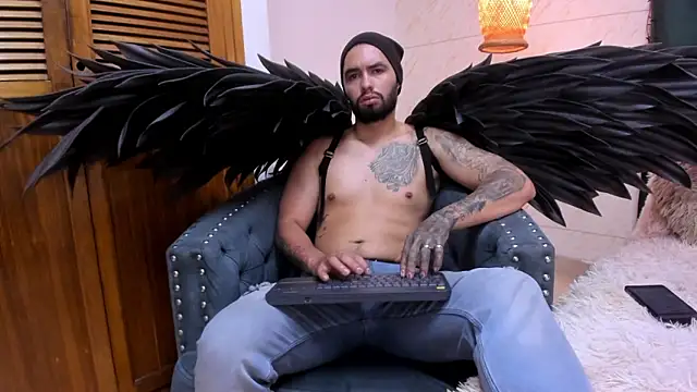 Snapshot of matteosantos chatting on February 12, 2025, 11:51 am matteosantos online show from February 12, 2025, 11:51 am