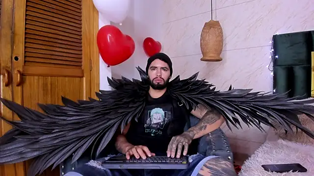 Snapshot of matteosantos chatting on February 14, 2025, 11:53 am matteosantos online show from February 14, 2025, 11:53 am