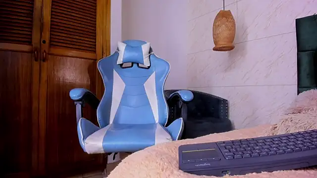 Snapshot of matteosantos chatting on March 17, 2025, 2:45 pm matteosantos online show from March 17, 2025, 2:45 pm