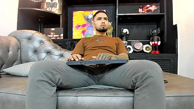 Snapshot of matteosantos chatting on September 9, 2025, 11:32 am matteosantos online show from September 9, 2025, 11:32 am