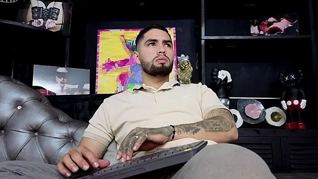 Snapshot of matteosantos chatting on September 28, 2025, 3:45 am matteosantos online show from September 28, 2025, 3:45 am