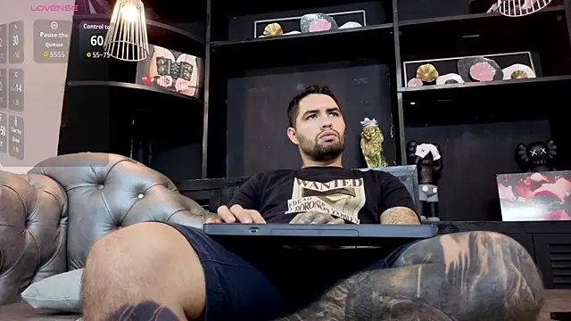 Snapshot of matteosantos chatting on November 4, 2025, 11:42 am matteosantos online show from November 4, 2025, 11:42 am