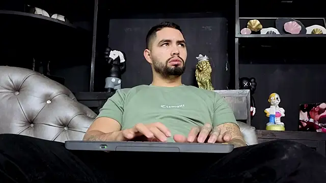 Snapshot of matteosantos chatting on January 6, 2026, 10:30 am matteosantos online show from January 6, 2026, 10:30 am