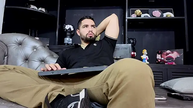 Snapshot of matteosantos chatting on January 12, 2026, 11:59 am matteosantos online show from January 12, 2026, 11:59 am