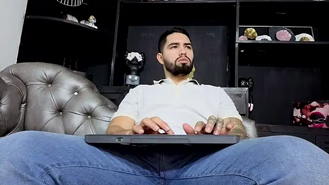 matteosantos online show from February 1, 2026, 11:42 am