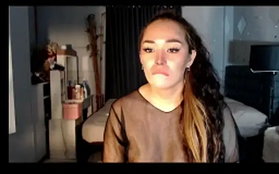 DivaMooree online show from April 29, 2026, 2:59 am