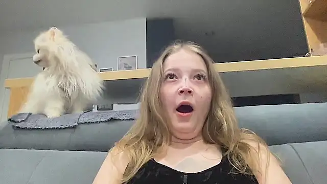 CharmingSarah online show from May 14, 2026, 4:36 pm