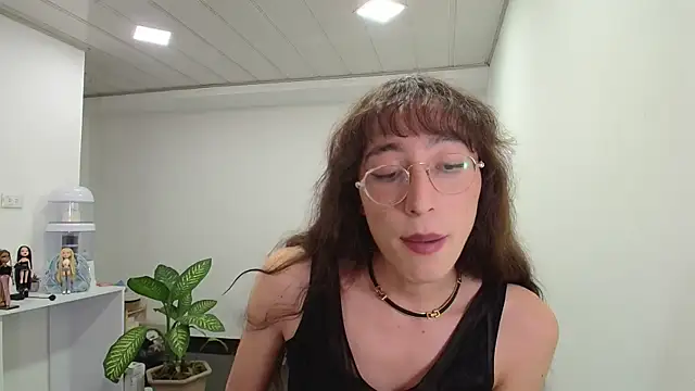 NicoleCortez online show from February 1, 2025, 2:37 am